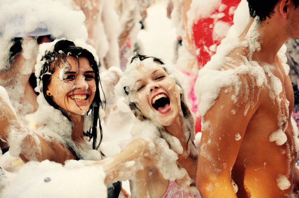 Schaumparty am Goldstrand – nur Du fehlst!